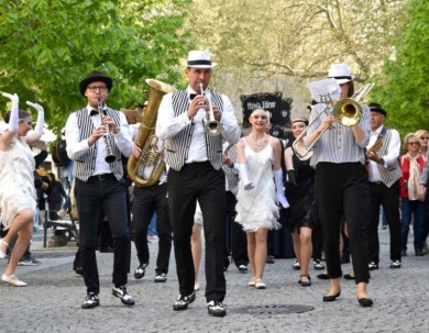 Május 1. a Palaceban Május 1. a Palaceban